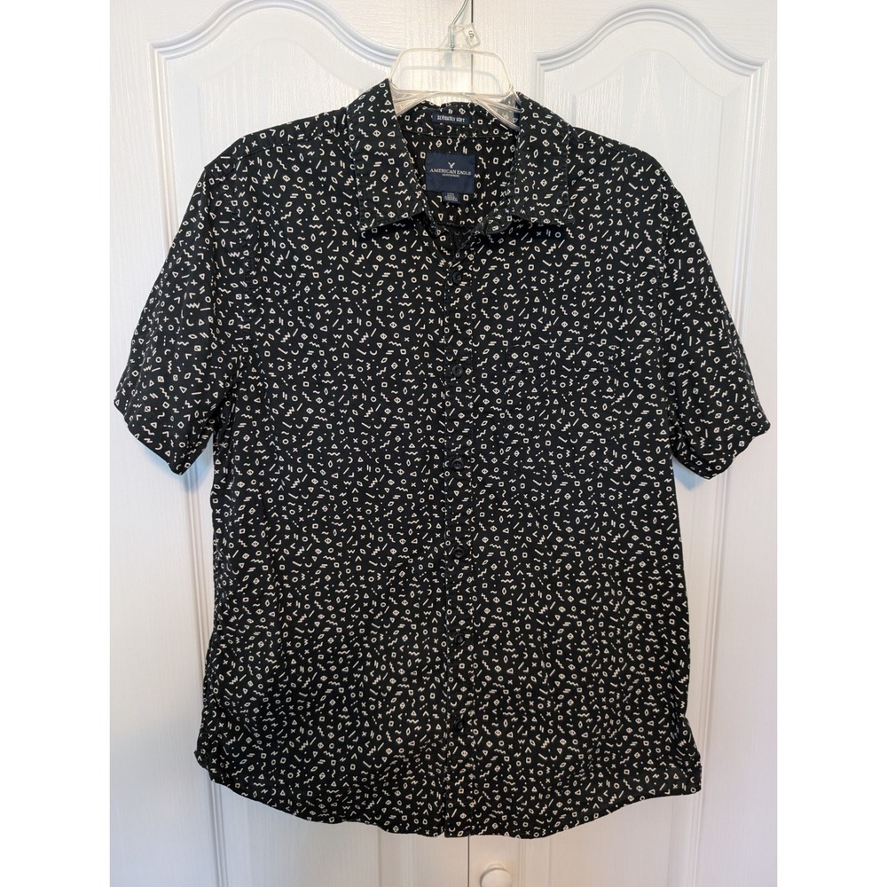 American Eagle Seriously Soft Men's Geometric Patterned Shirt Size Large